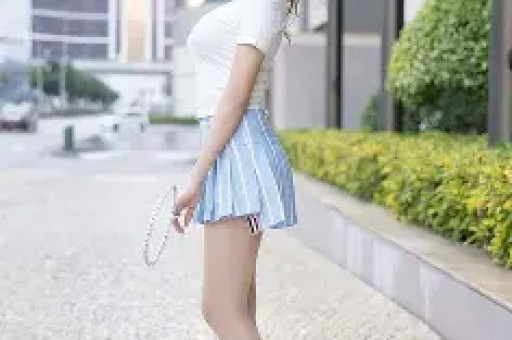 刘涛弯腰7秒上热搜：娱乐圈人设塌了真实值钱了