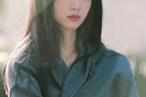 央视表态后给冯小刚走面的韩红底裤都被扒没了
