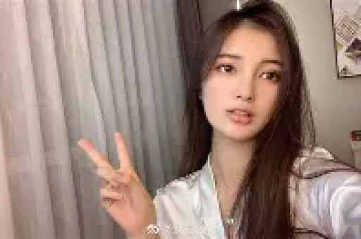 陪玩陪睡算啥？高尔夫球事件带着女儿找三姐王晶再曝大瓜